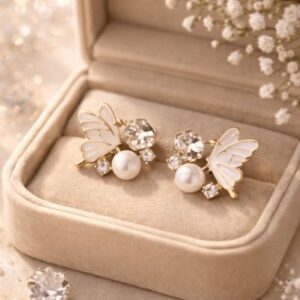 Pearl Flutter Stud Earrings